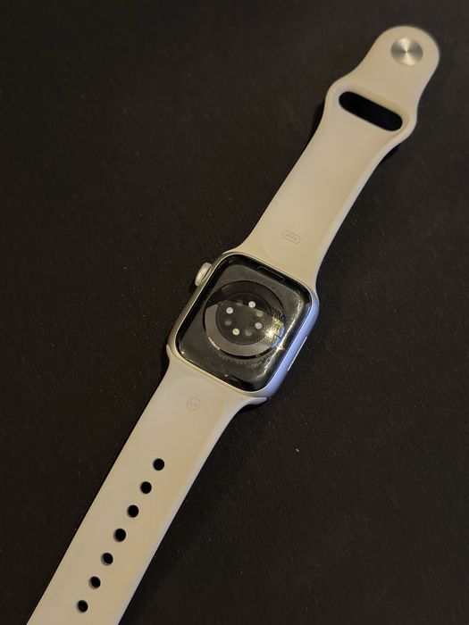 Apple watch 8 41mm Starlight