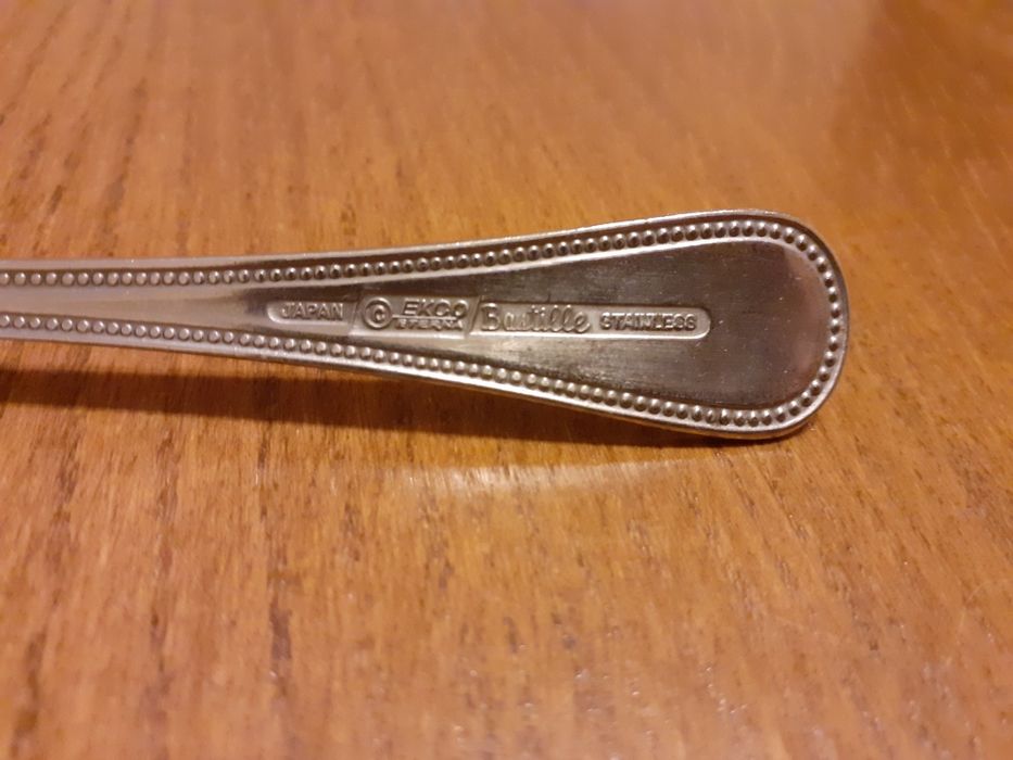 Sztućce : widelce i łyżka