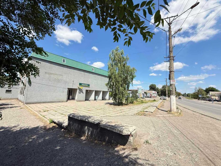 Здам в оренду приміщення в с. Широке.