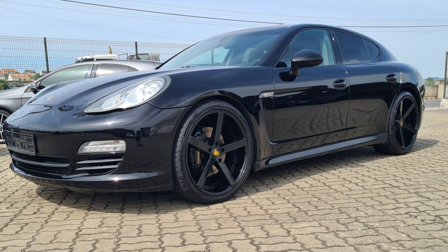 Porsche panamera 3.0 diesel jantes 22