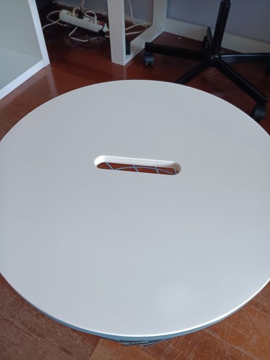 Mesa de apoio com tampa, IKEA