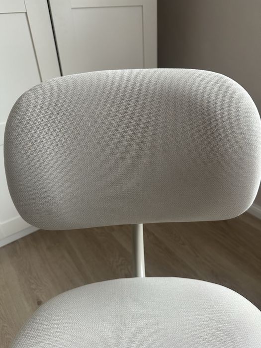 Krzesło do biurka Ikea beżowe BLECKBERGET