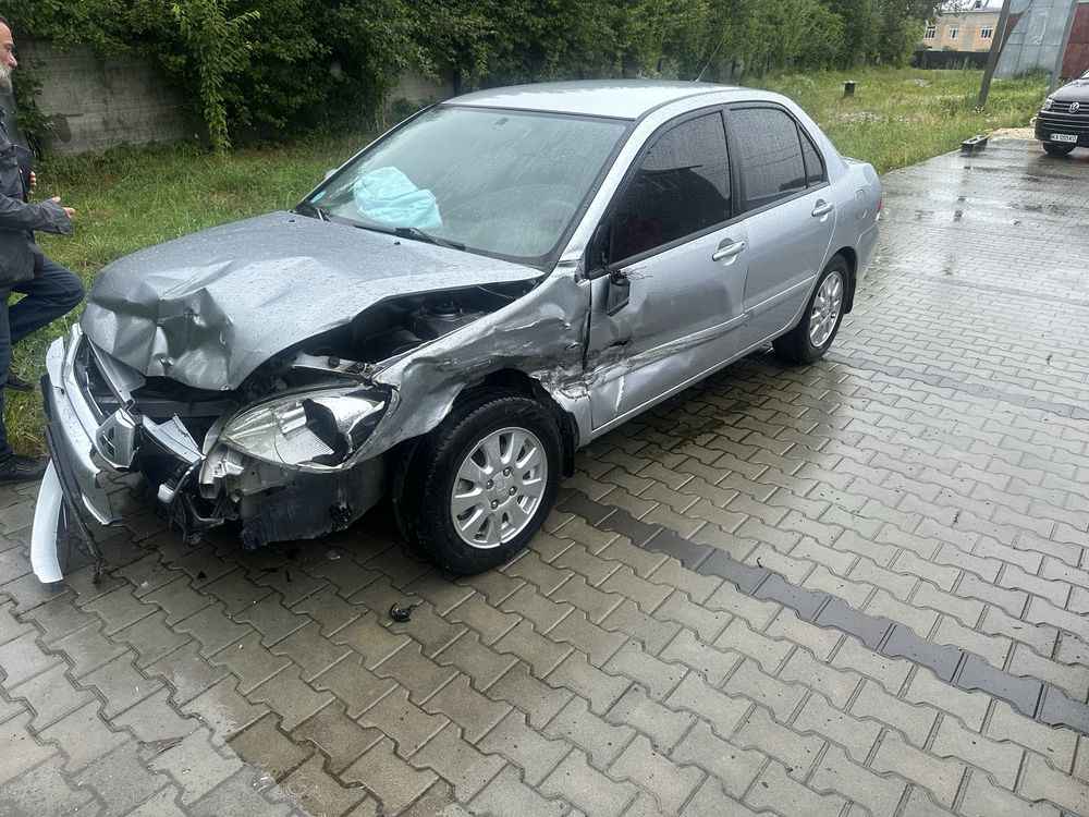 Mitsubishi Lancer 2008 IX покоління
