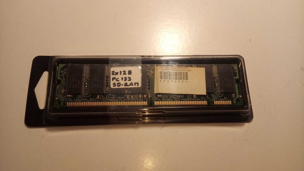 SD-RAM PC133 RAM Memories (Vintage)64309737943425121