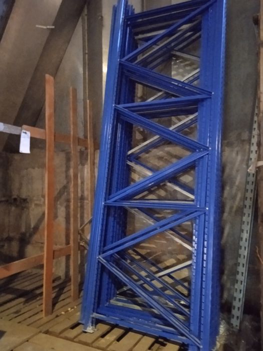 Продам паллетные стеллажи, стеллажи для склада, стеллажи бу