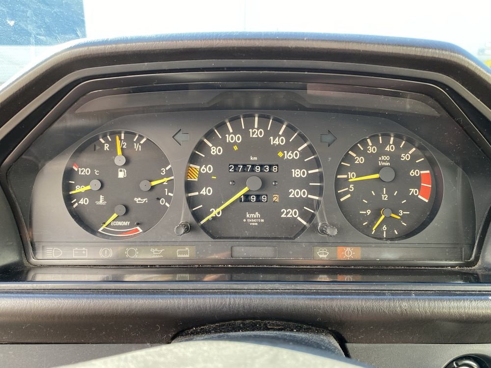 Mercedes-Benz W124