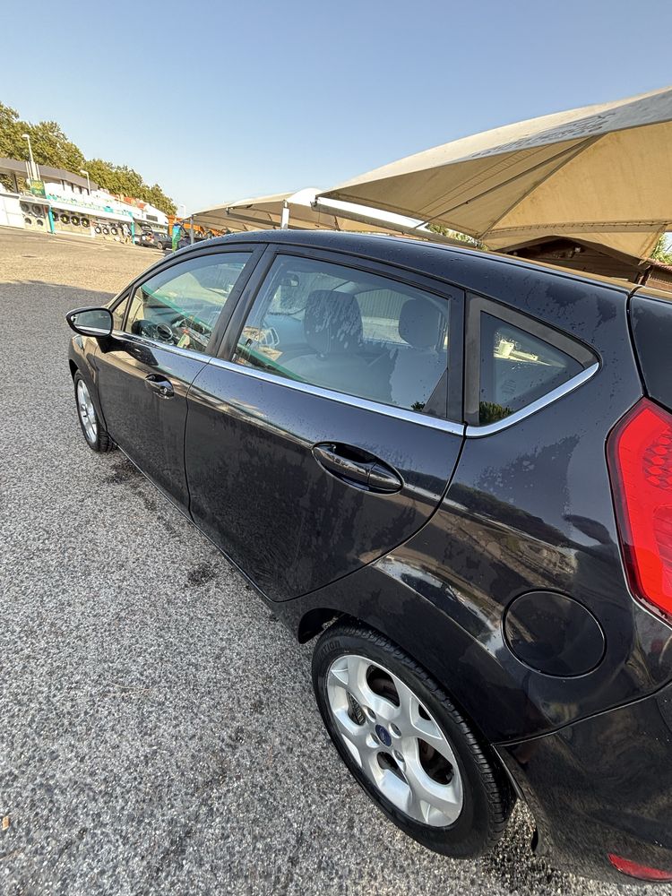 Vendo ford fiesta