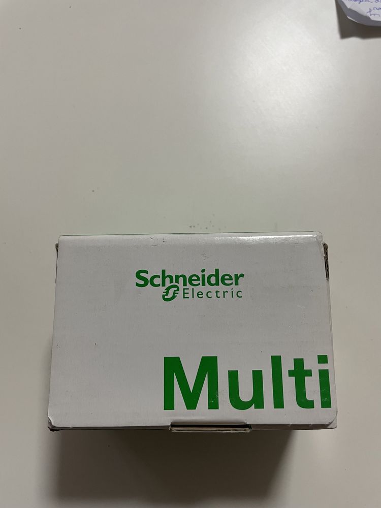 NOWY! programator czasowy Schneider Electric model CCT15452.