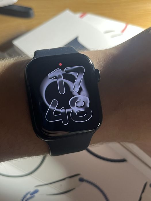 Єпл вотч СЕ2. 44 мм