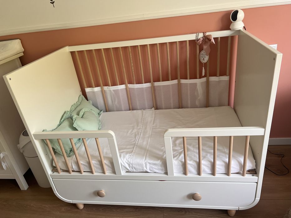 Vendo berço evolutivo MYLLRA + colchão SKÖNAST