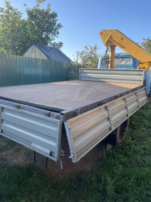 Газ 53 бортовой с гидрокраном