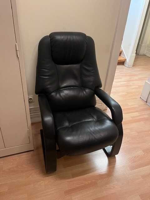 Mobiliario de escritório composto por: