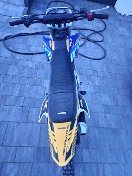 ASIX Defender 150 (2000km) z tego roku