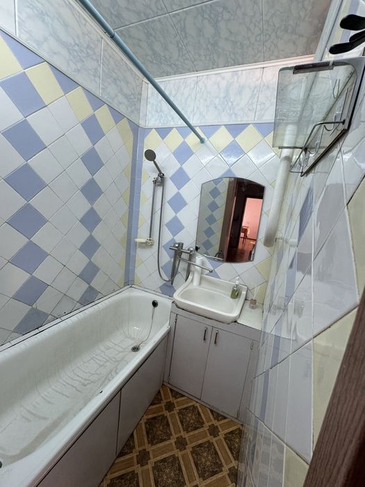 Продам 2 х кім.,чешку квартиру на Максима Дії