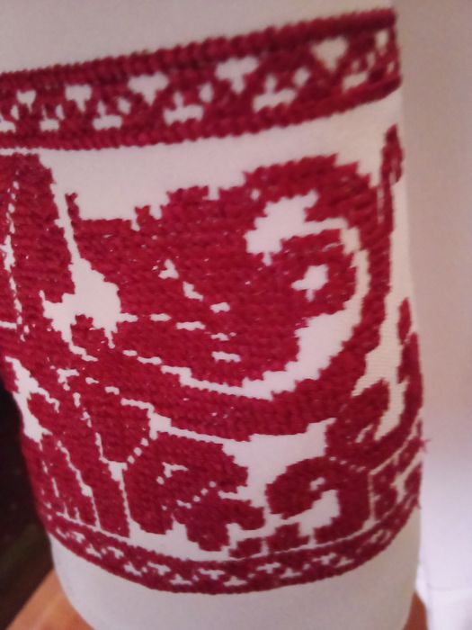 Вишита сукня для дівчаток 10-14 років,зріст 140-160 сантиметрів.