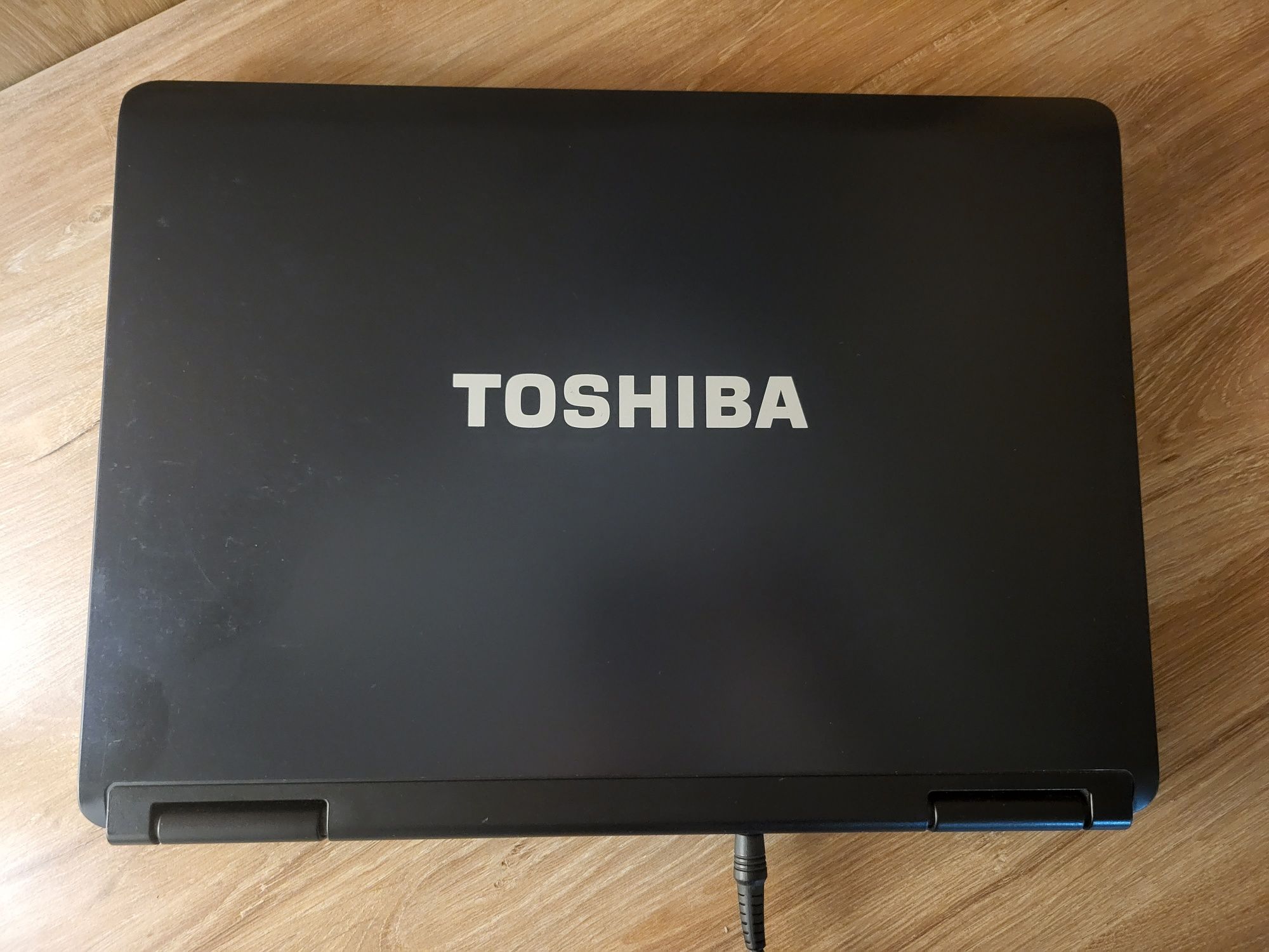 Toshiba Satellite L40-17T, 15.4 широкоформатный