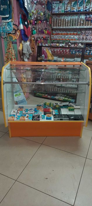 Стеллаж торговый.