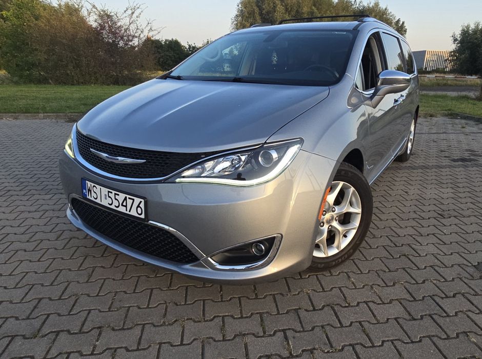 Chrysler Pacifica Limited 2020rok