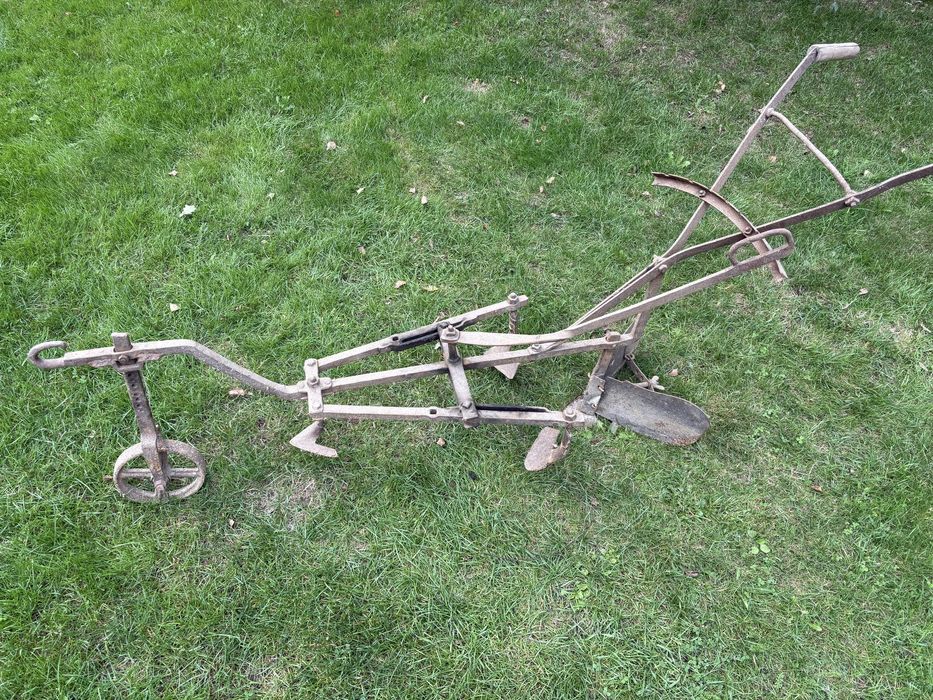 Stary sprzęt rolniczy