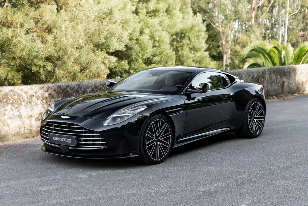 Aston Martin DB12 Coupé V8 Auto
