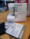 Maszyna do szycia/overlock SINGER S010L