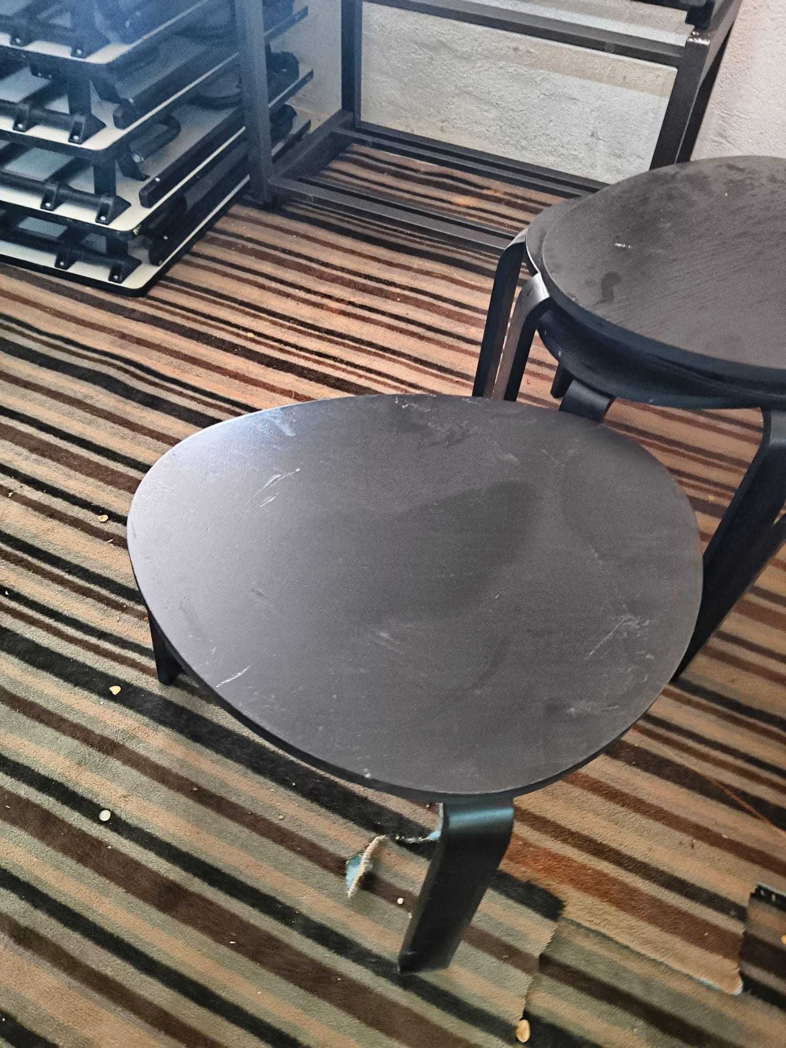 Small Black Round Tables – Compact & Stylish