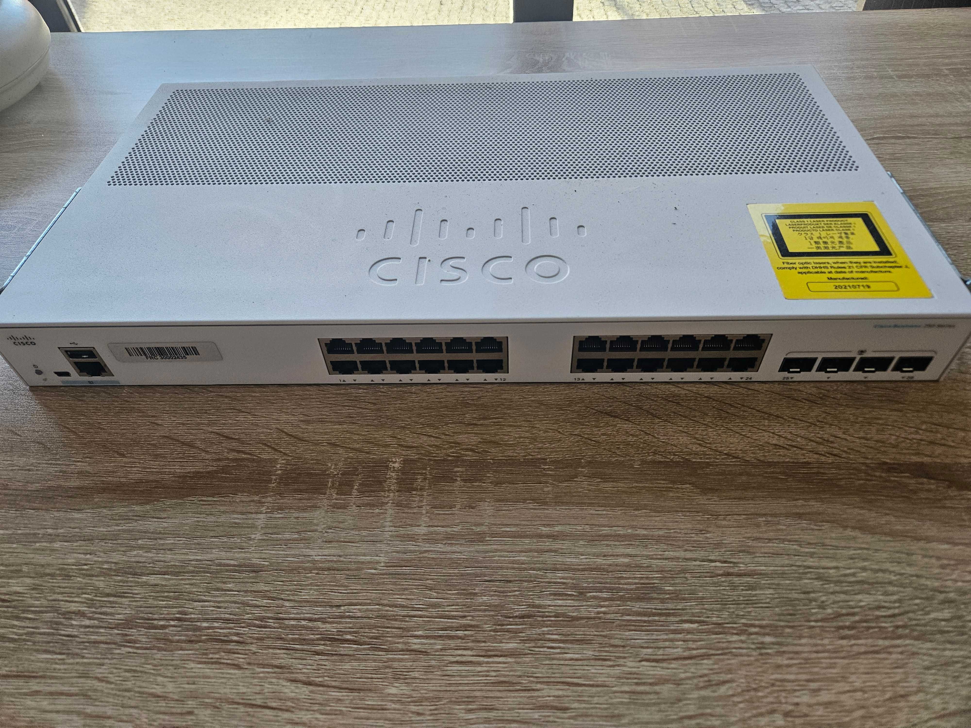Cisco Business 250 Series CBS250-24T-4G Switch L3 inteligente 24 x 10/