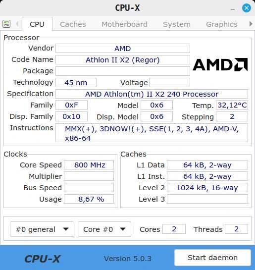 Комп'ютер, монітор і клавіатура.