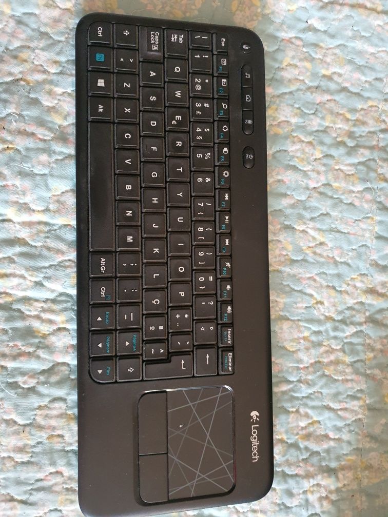 Vendo Teclado com Rato