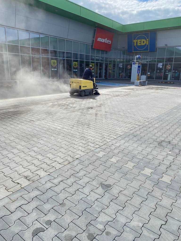 Mycie kostki brukowej, elewacji, dachów