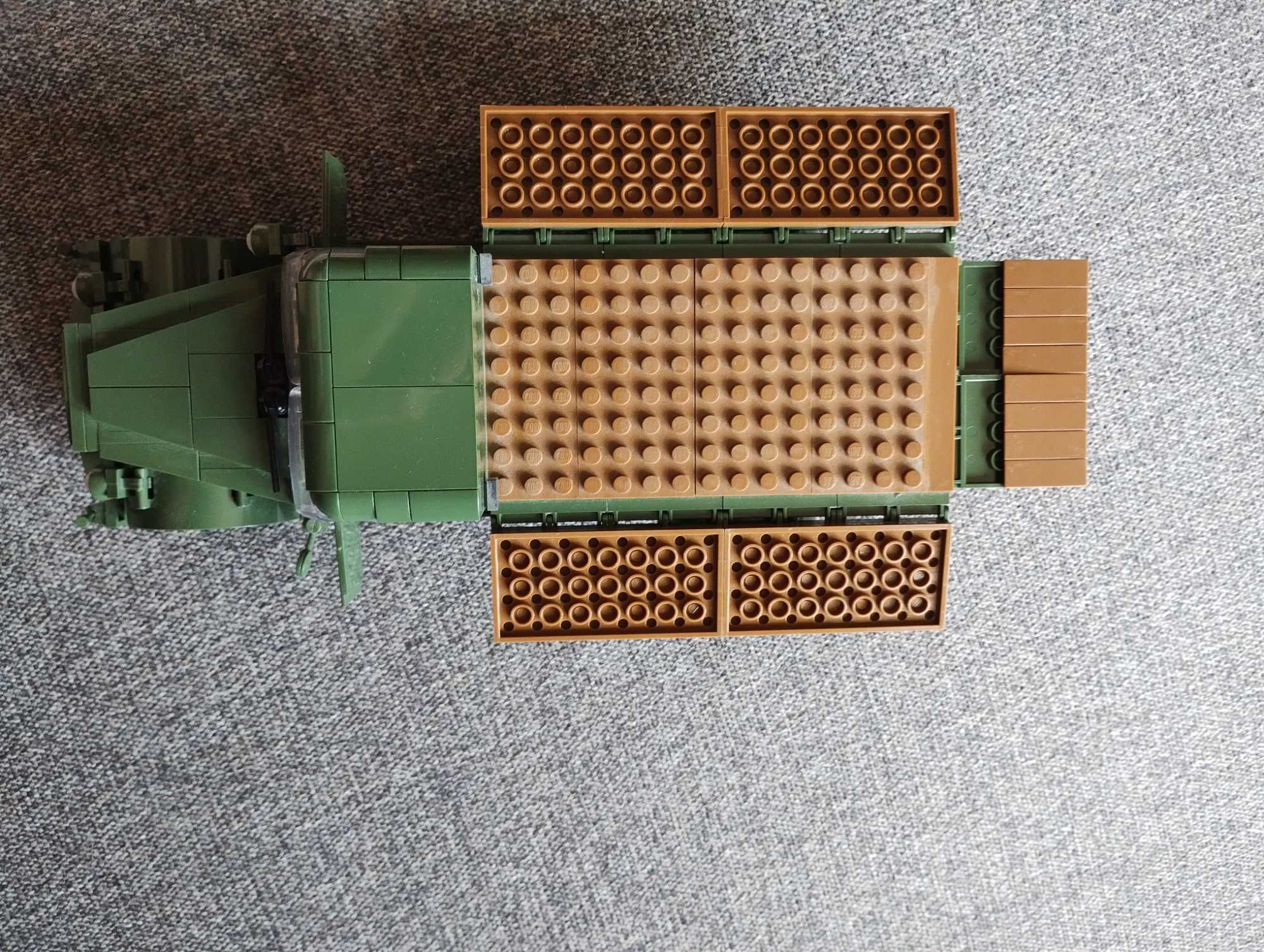 Cobi ciężarówka niemiecka 2455A