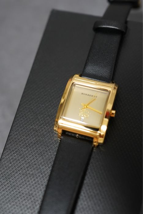 Жіночий годинник BURBERRY