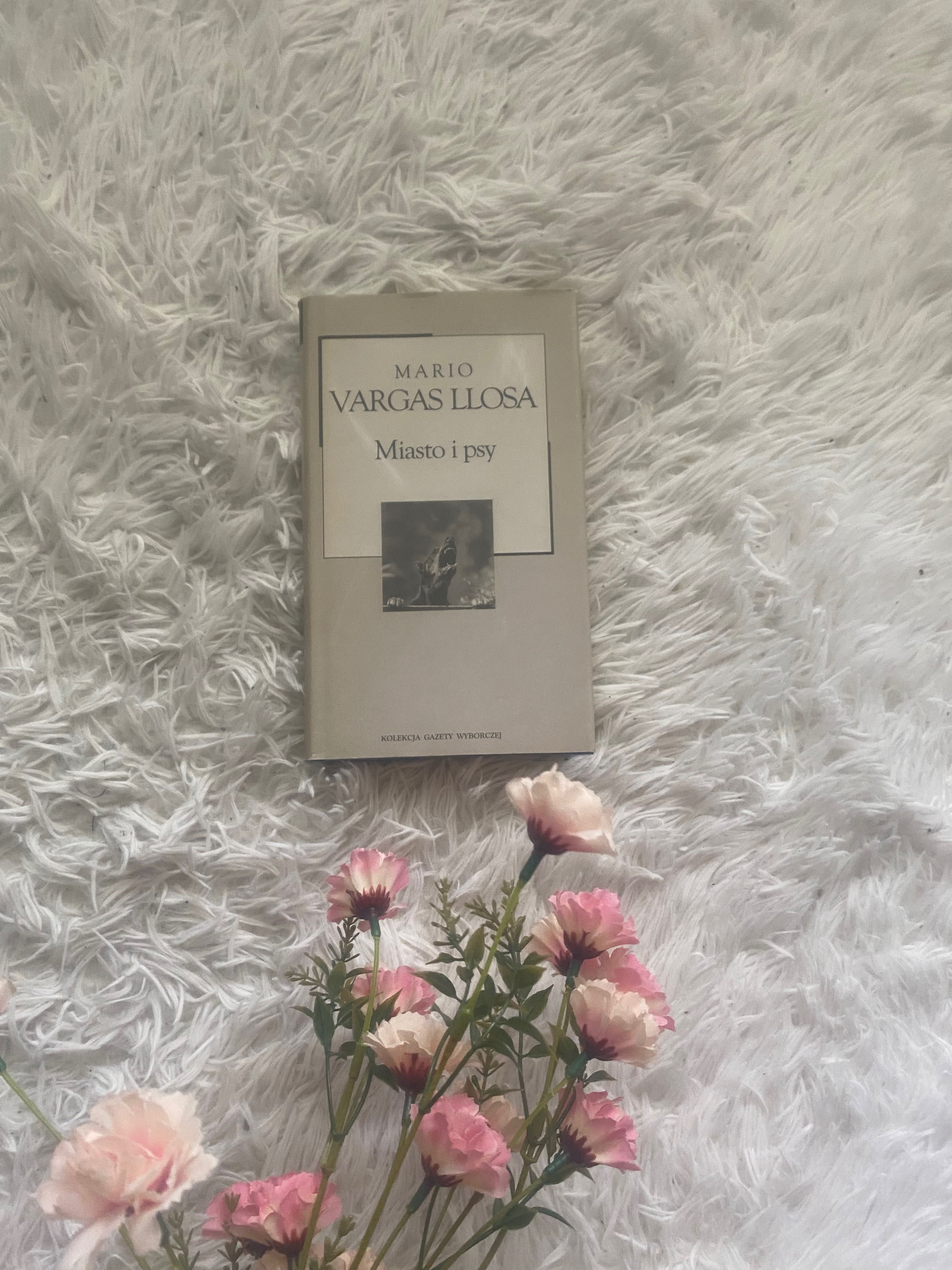 Mario Vargas LLosa miasto i psy