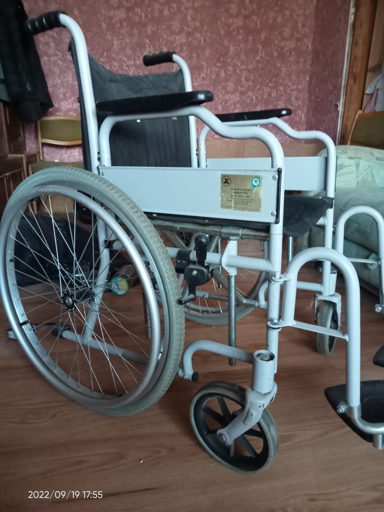 Продам інвалідні візки