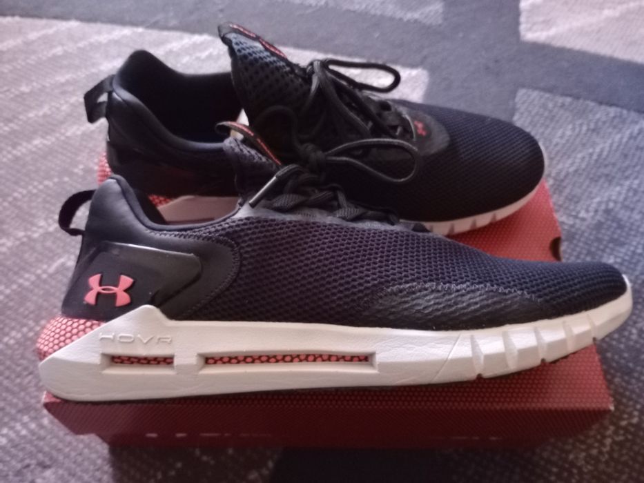 Ténis Under Armour Hovr N°47 (novos)