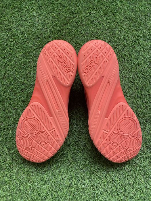 Кросівки asics волейбольні