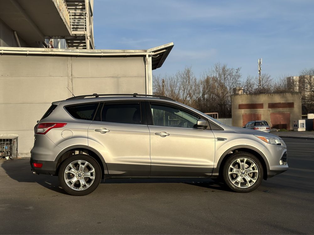 Ford Escape 2.0 2012 100 тысяч км