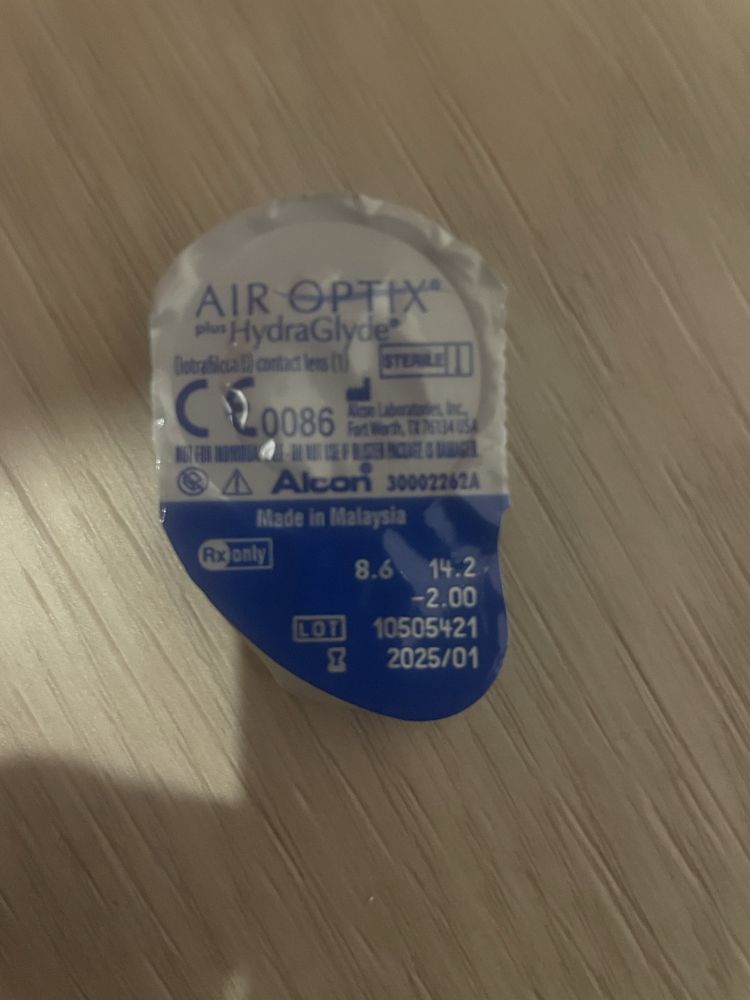 Контактні лінзи Air Optix, Alcon