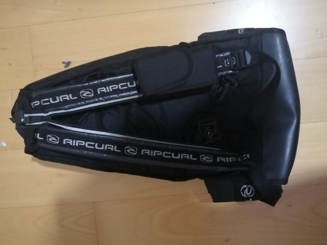 Mochila rip curl, dá para skate, novo com etiqueta, figueira da foz