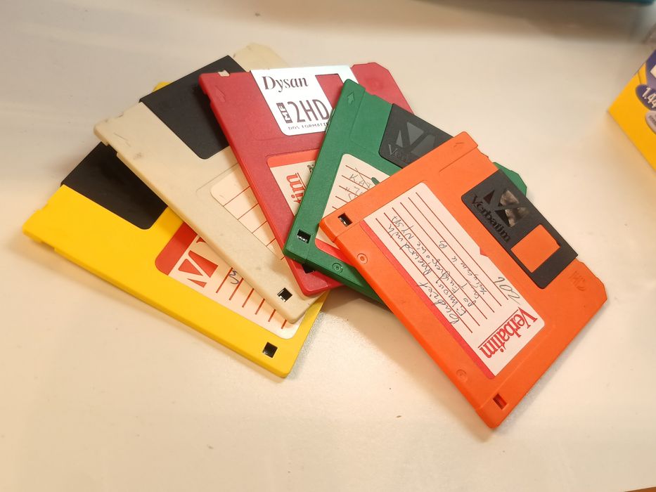 Dyskietki kolorowe 3.5" \ 5 szt \ Retro PC