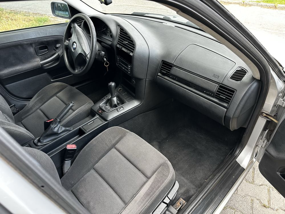 Bmw e36 318i touring polift