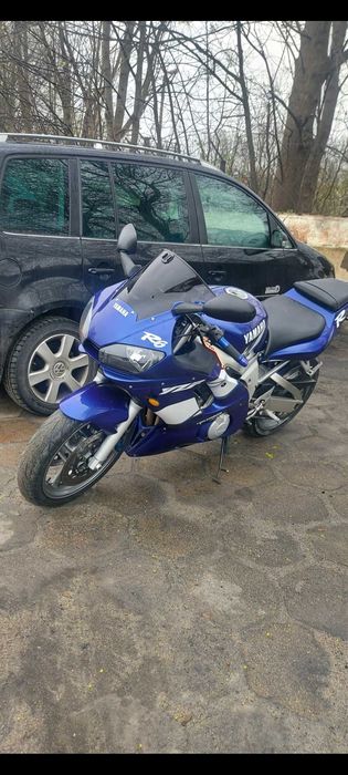 Motocykl yamaha yzf r6