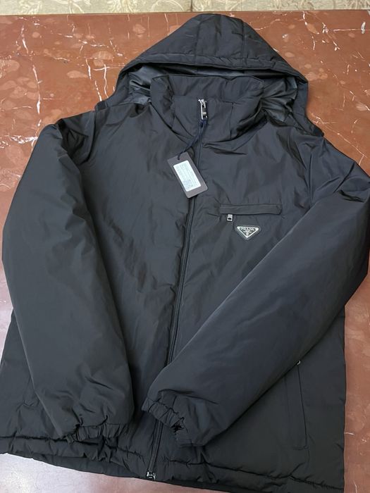 Пуховик чоловічий Прада