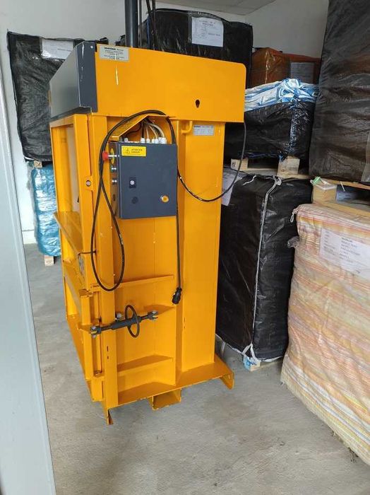 BELOWNICA BRAMIDAN B5W prasa do folii / kartonów /odpadów / F-VAT