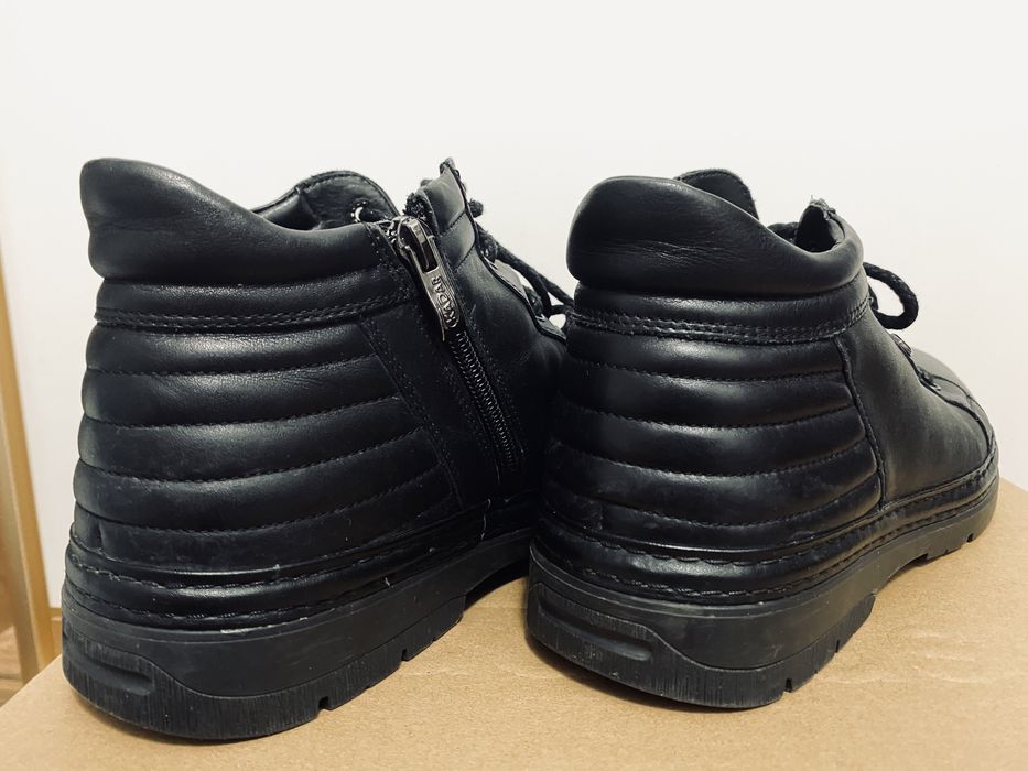 Шкіряні чоловічі черевики