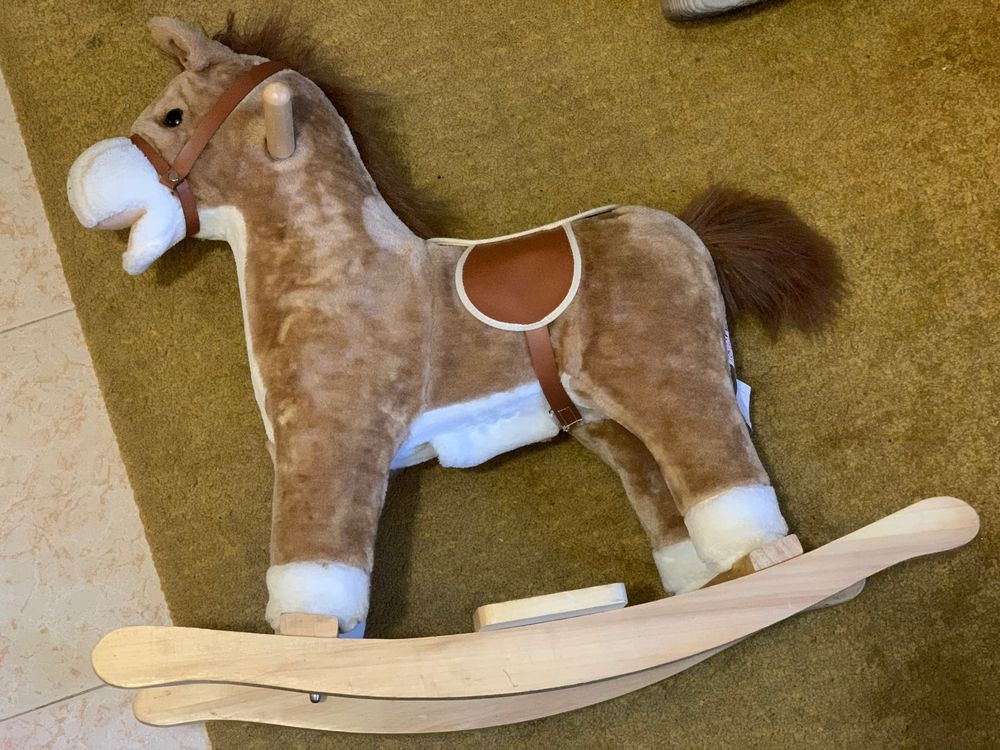 Cavalo de madeira c/ Som