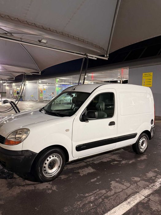 Vendo carrinha Kangoo 2007 ótima para trabalhar.