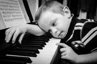Уроки игры на фортепиано/ синтезатор. Репетитор игры на пианино.