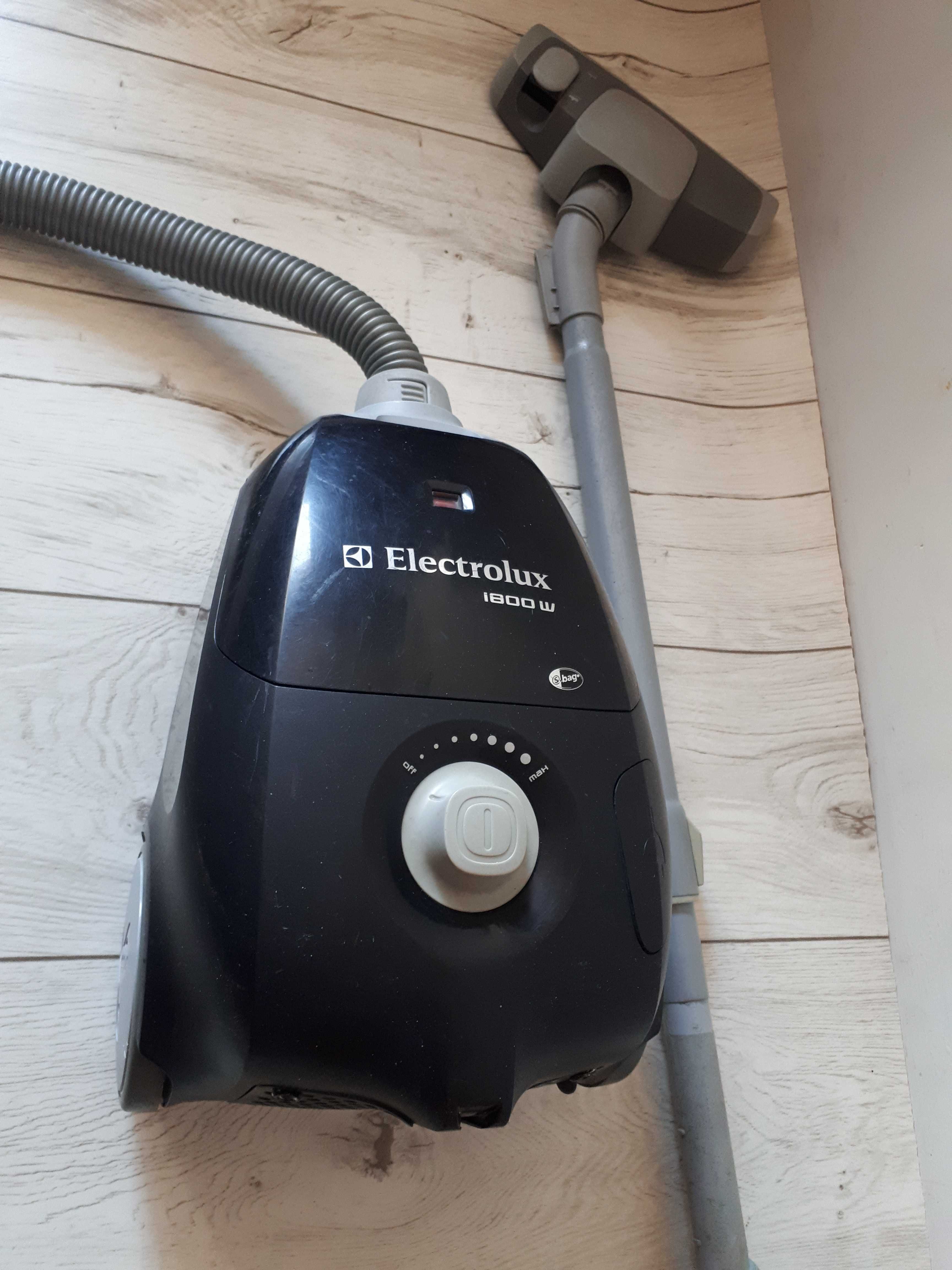 odkurzacz Electrolux 1800 W szeroka końcówka nowy worek