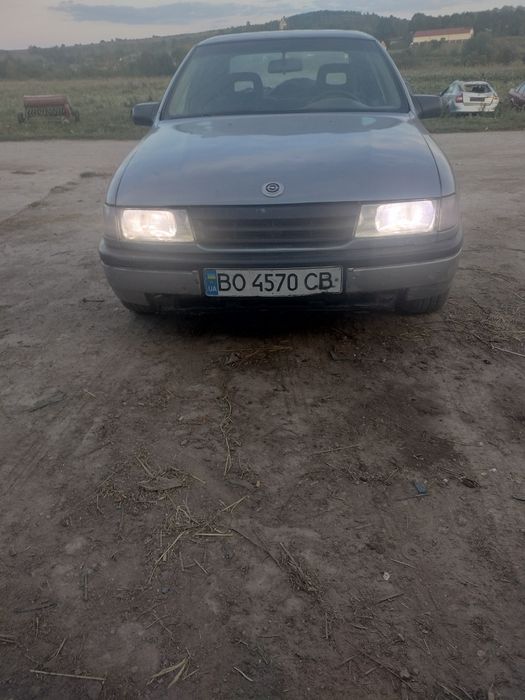 Продаю Опель вектра а